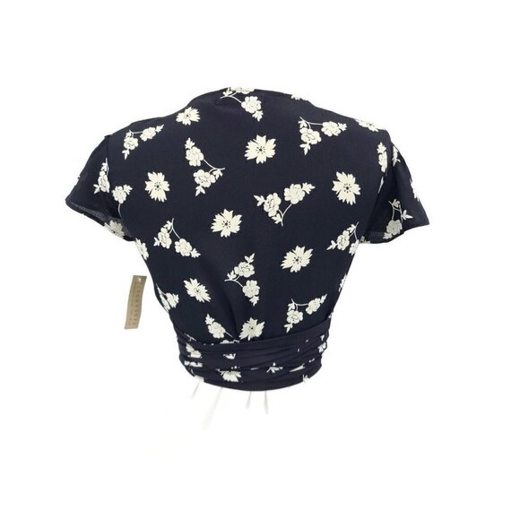 New Flynn Skye Thats a Wrap Crop Top Flutter Womens XS Black White Floral Rayon - Picture 4 of 6